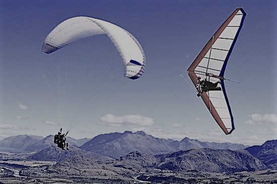 paragliding-or-hang-gliding2